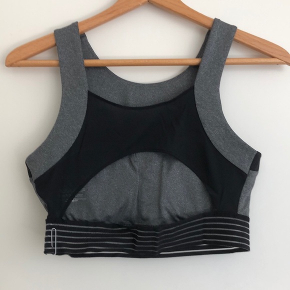 SG x Cleo Harper Polo Bralet - Picture 5 of 6